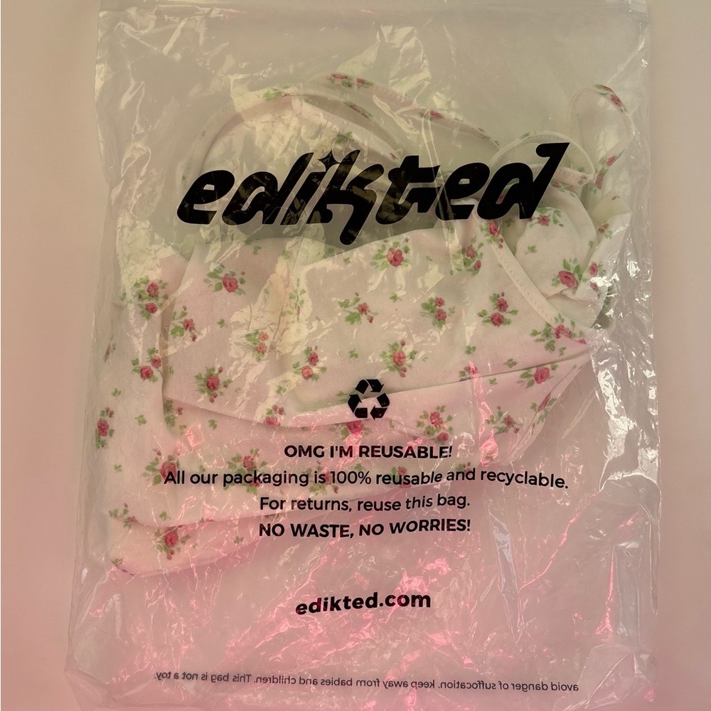 Edikted White Floral Romper - Picture 4 of 4
